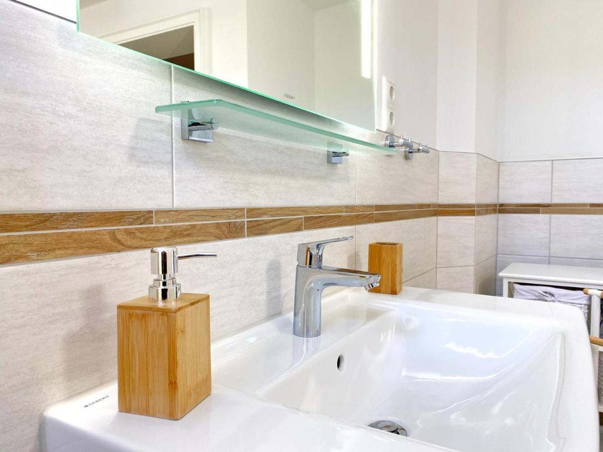 Reethaus Vilmnitz - Ferienwohnung Vilm Екстер'єр фото